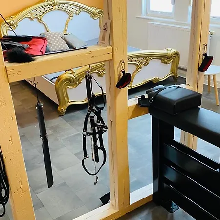 Privatunterkunft Liebesnest Erotikzimmer Bdsm *